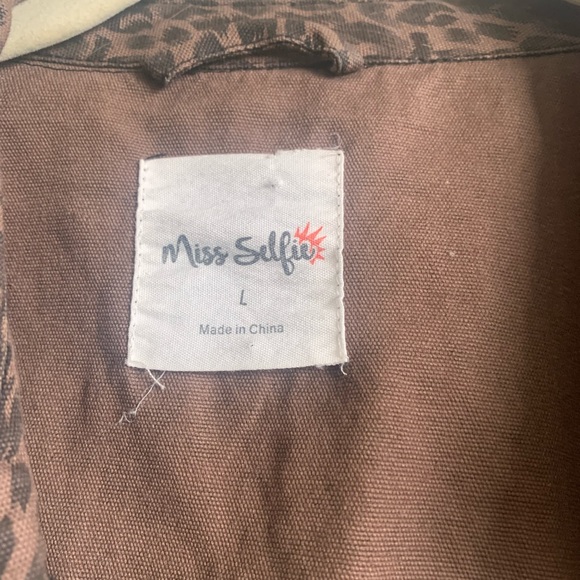 Animal print cropped shacket - Picture 4 of 4